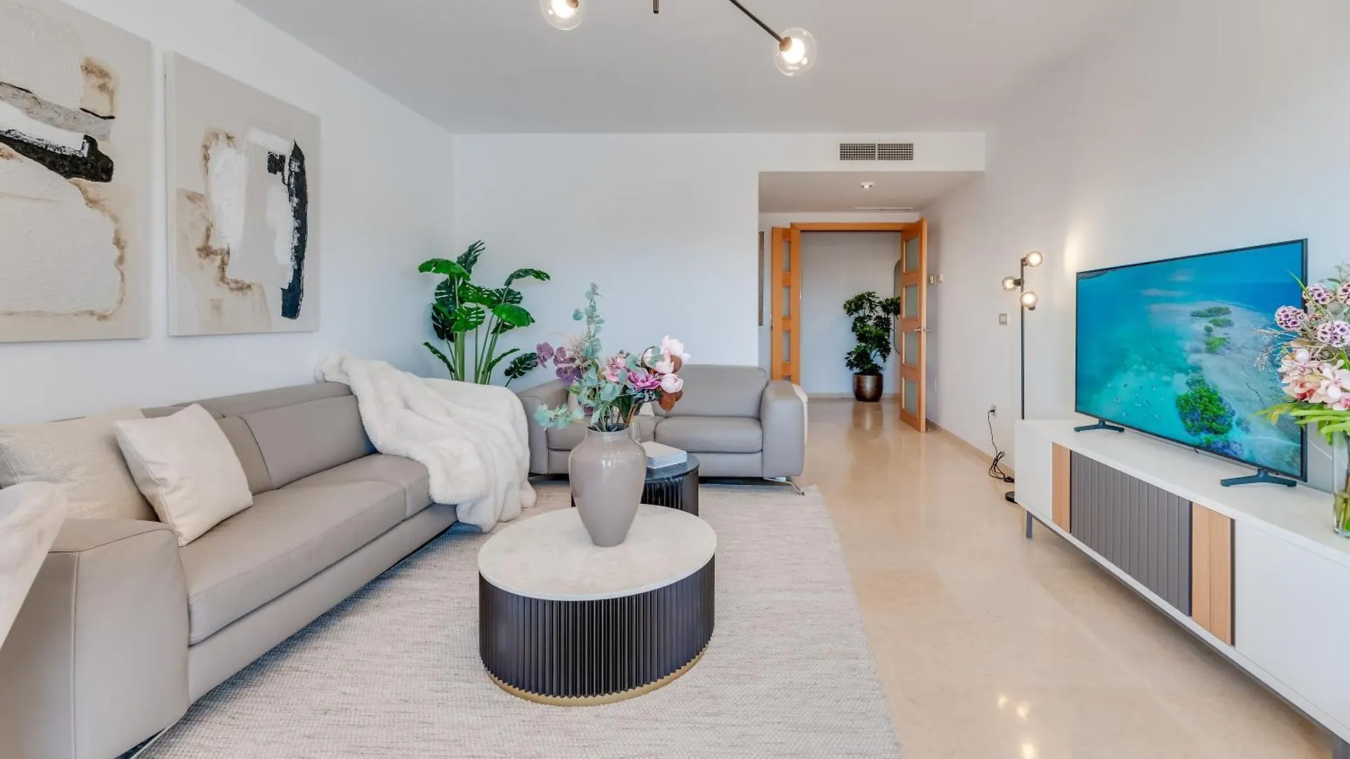 Vacation Marbella I The Sunrise Golden Mile Flat, Next To Convention Center, Recently Refurbished, Prime Location, 300M To The Beach 0*,  Spain