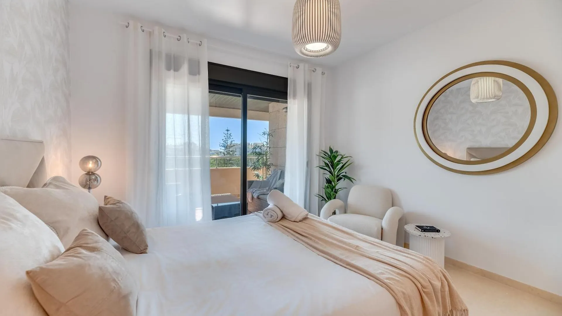 Vacation Marbella I The Sunrise Golden Mile Flat, Next To Convention Center, Recently Refurbished, Prime Location, 300M To The Beach 0*,