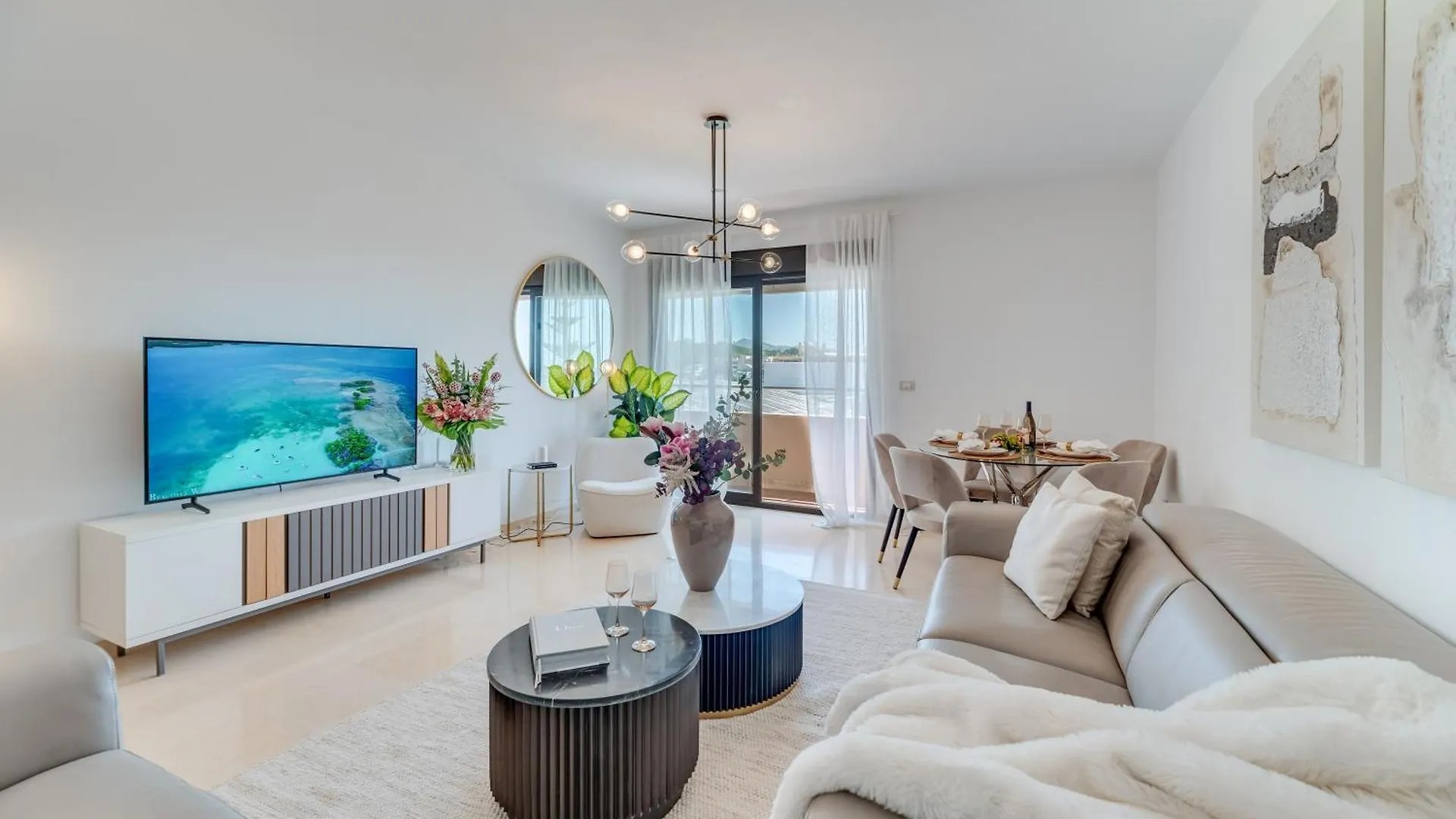 Vacation Marbella I The Sunrise Golden Mile Flat, Next To Convention Center, Recently Refurbished, Prime Location, 300M To The Beach Spain